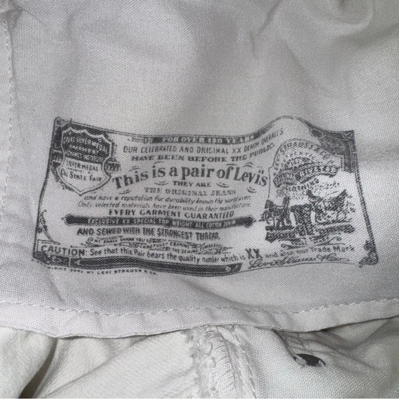 Levi's 501 Men’s Button-Fly White Denim Jeans - Picture 5 of 8